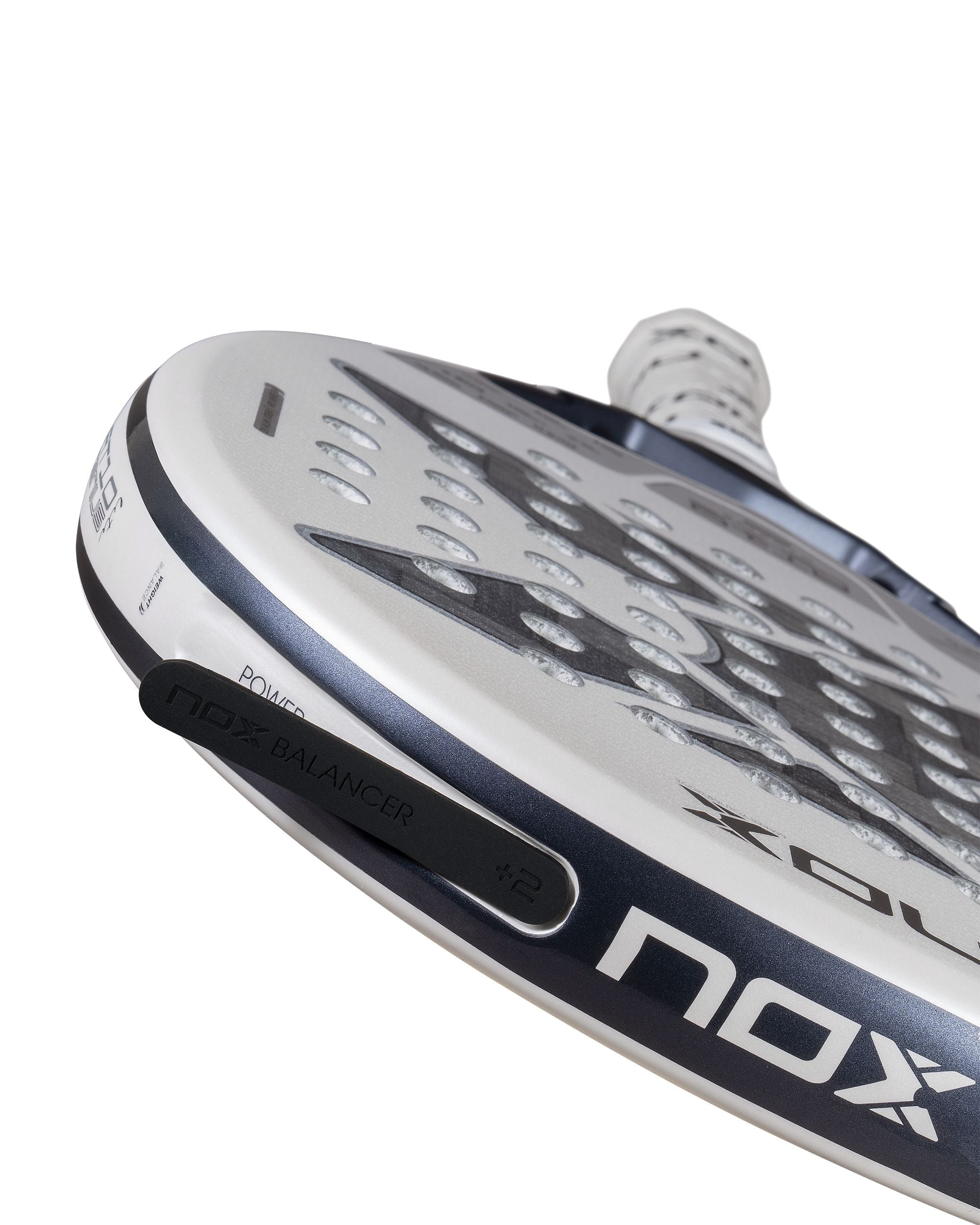AT10 Luxury Genius 12K Alum XTREM Lite 2026 Padel Raketi