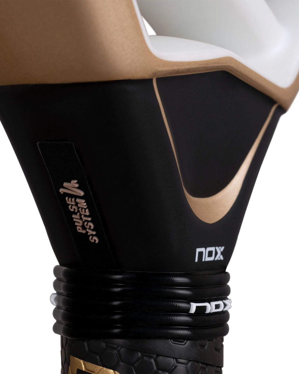 AT10 Luxury Genius 18K Alum 2026 Padel Raketi