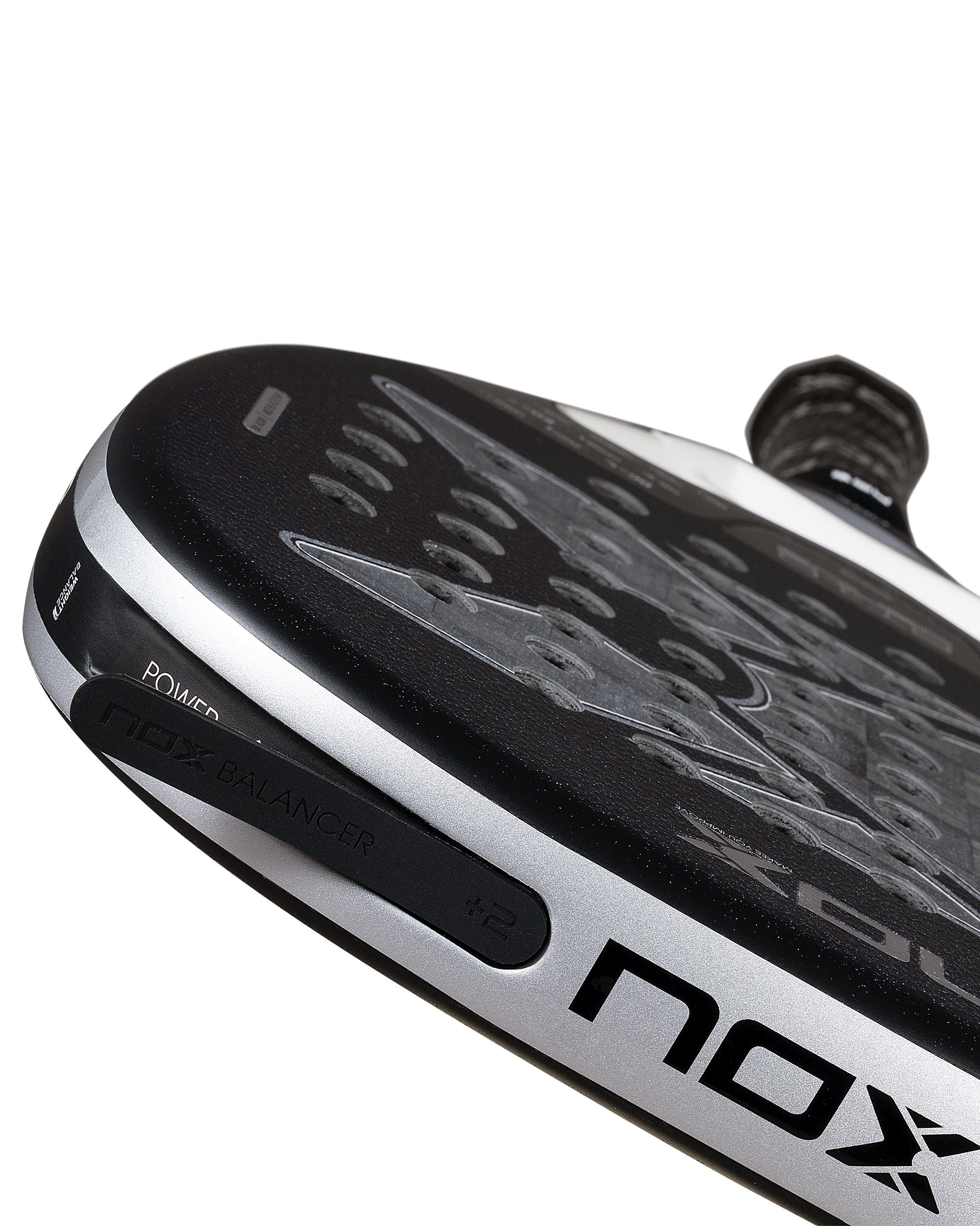 AT10 Luxury Genius ATTACK 18K Alum 2026 Padel Raketi