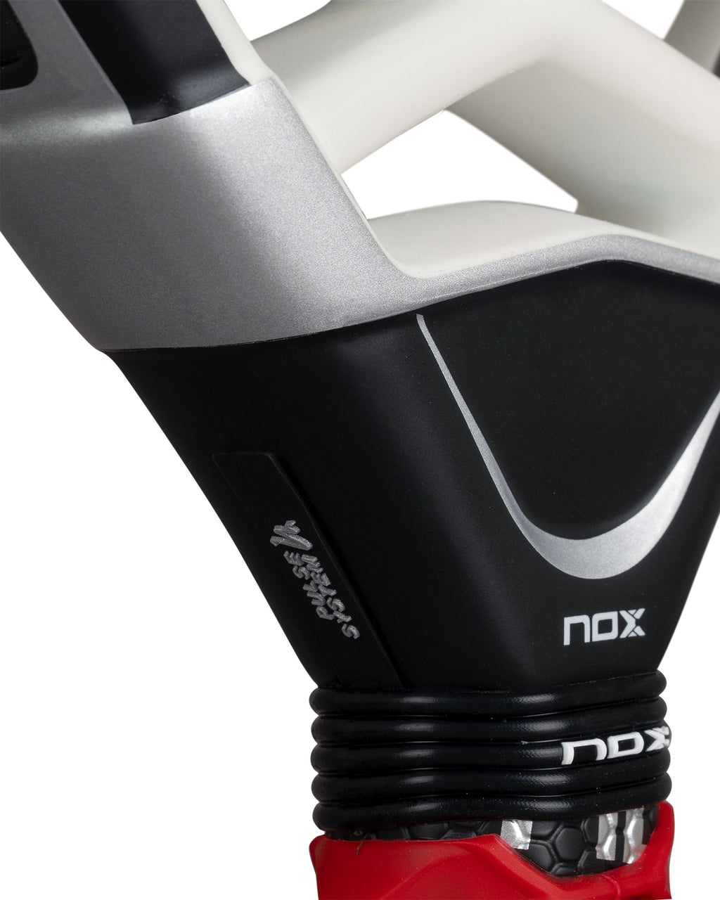 AT10 Luxury Genius ATTACK 18K Alum 2026 Padel Raketi