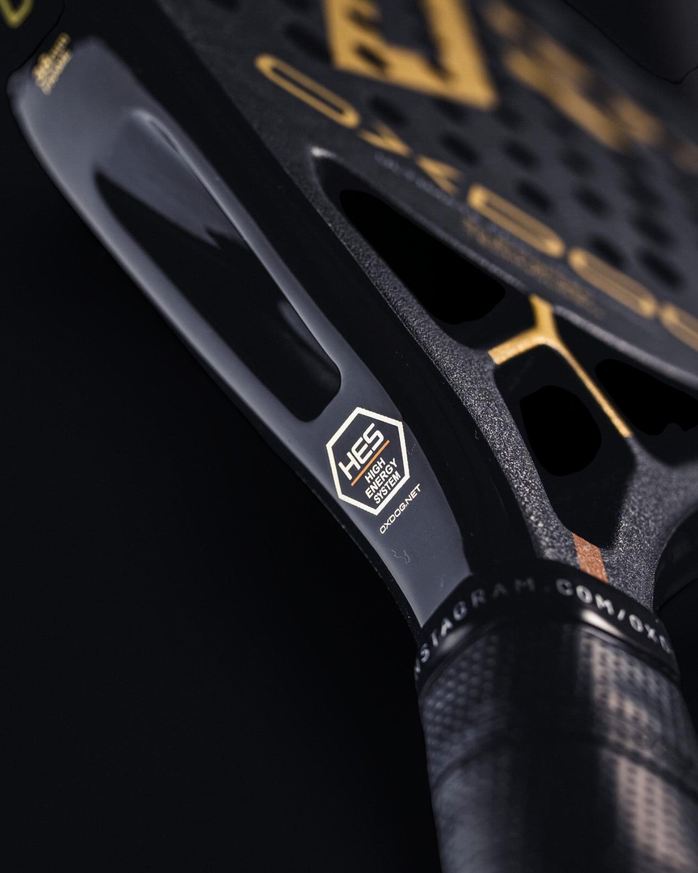 ULTIMATE PRO+ CLASSICS Padel Raketi